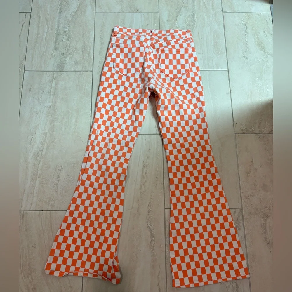 N/A bold orange